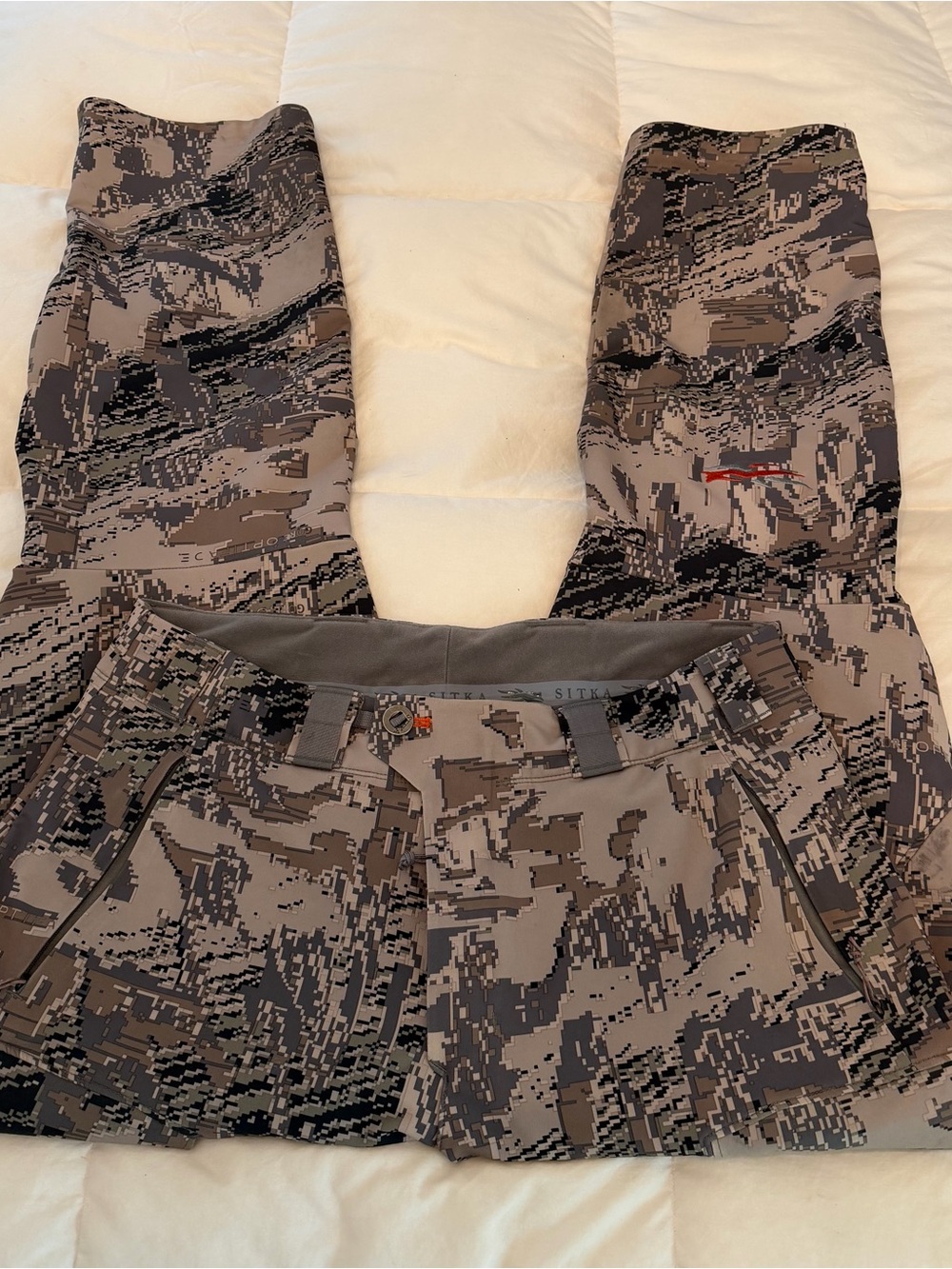 Timberline Men's Camo Cargo Pants with Removable Suspenders - Gray/Camo - Picture 11 of 13